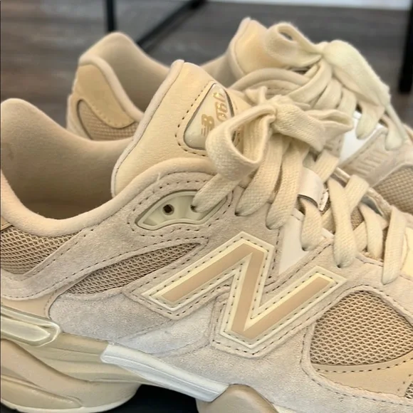 Women's Cream Sneakers - Picture 6 of 6